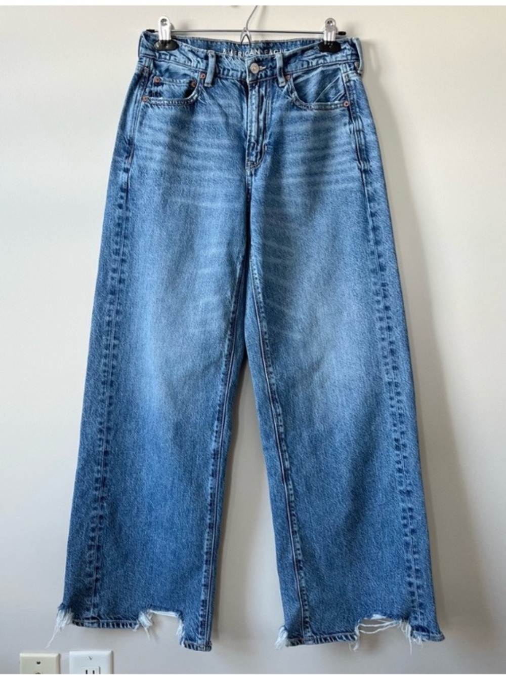 American Eagle , womens 4 , Super high-rise baggy wide leg Jeans